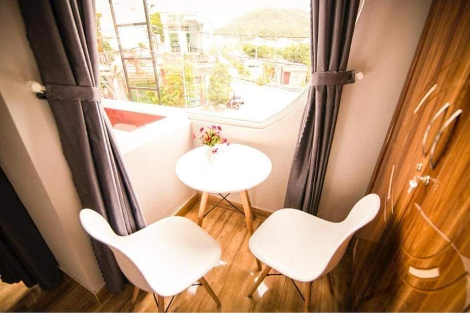 Sunny Hotel Куи Нхон Екстериор снимка